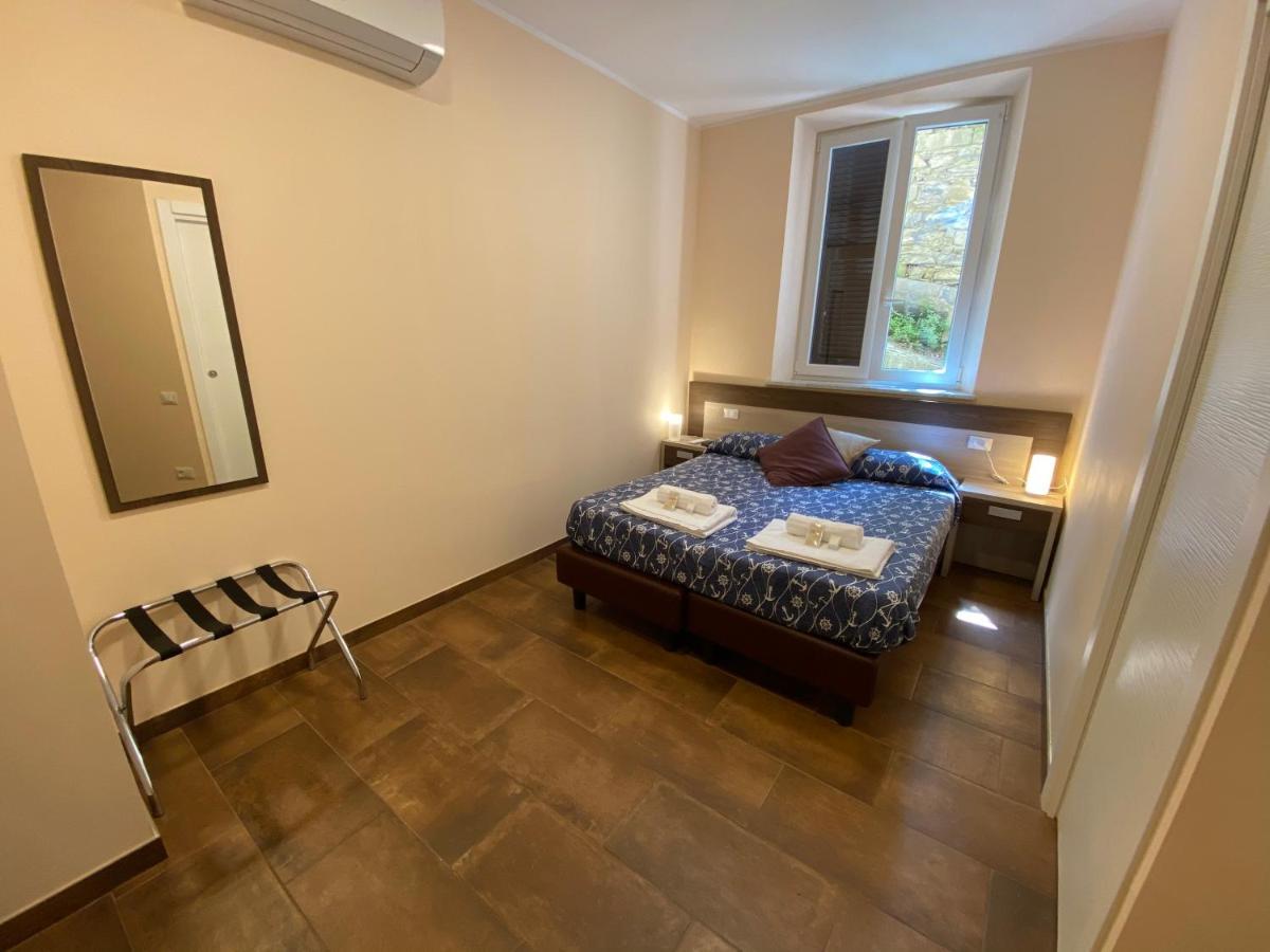 Good Night Moon Hotel La Spezia Exterior photo